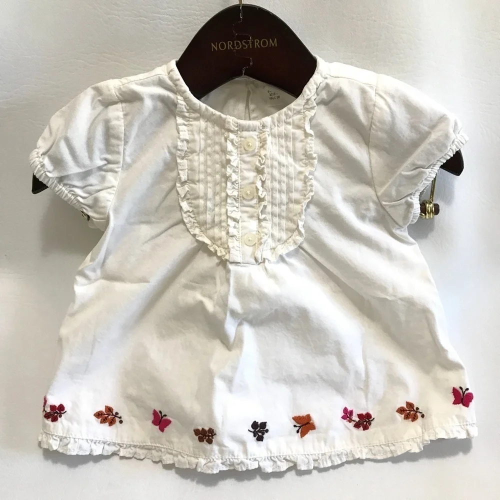 Baby girl 3-6 month fall ruffle embroidered top🌻